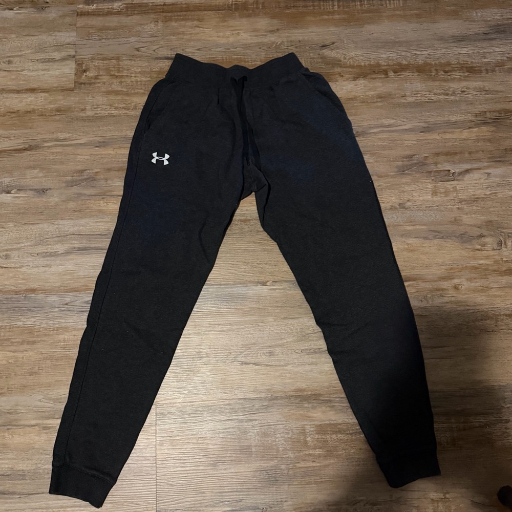Dark Grey Under Armour Sweatpants size Small